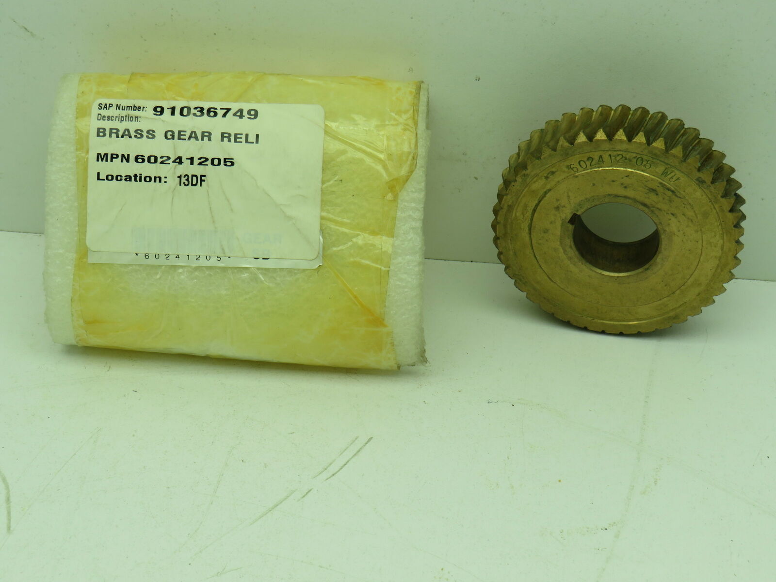 Reliance 6032412 05 Brass Worm Gear 1-1/8 Keyed Bore 3-1/4" Dia  41 Teeth