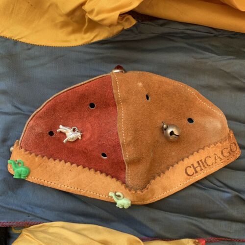 Vintage 1950’s Childs Leather Chicago Souvenir Plastic Charms Beanie Hat